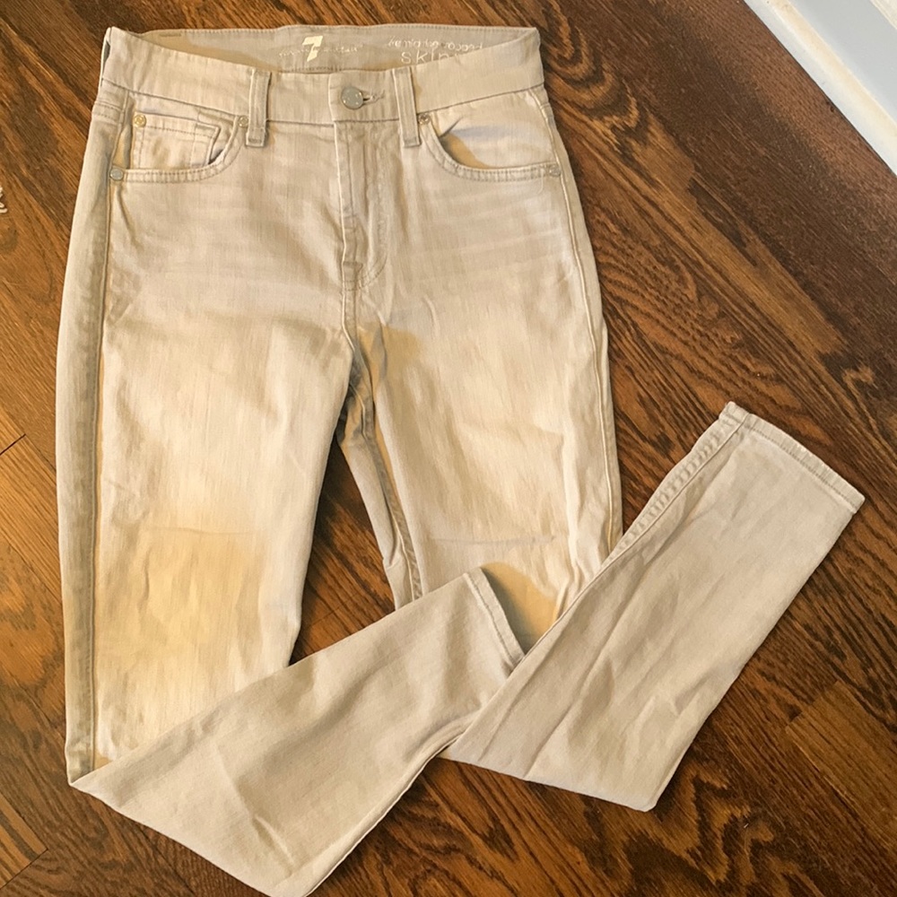 7 For All Mankind Mid Rise Cropped Skinny Light Grey